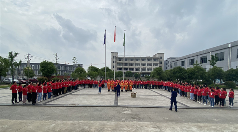 公司開展消防安全演練 增強(qiáng)員工安全意識(shí)